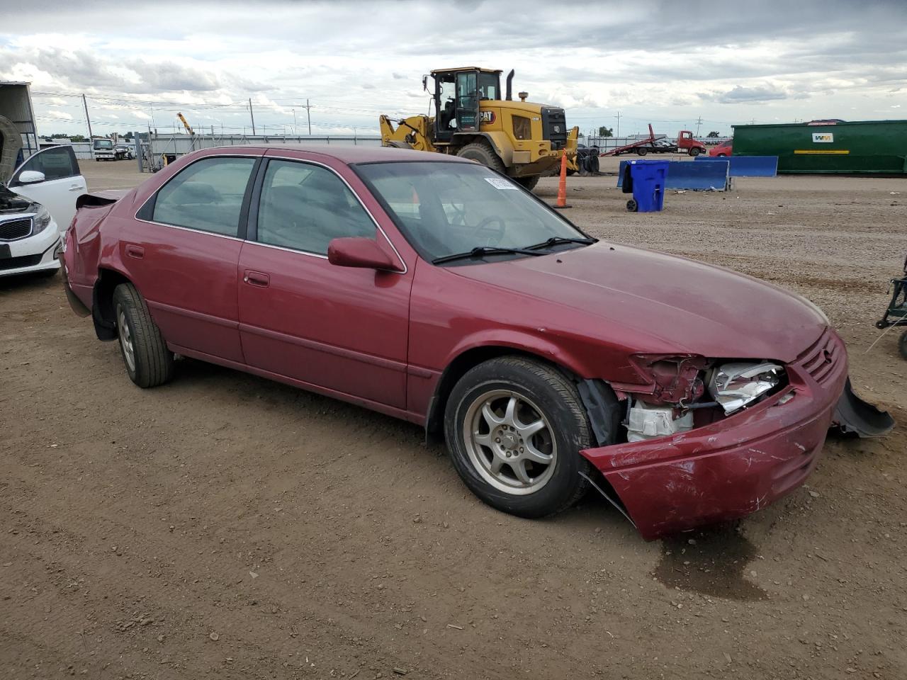 1998 Toyota Camry Le - Image 4