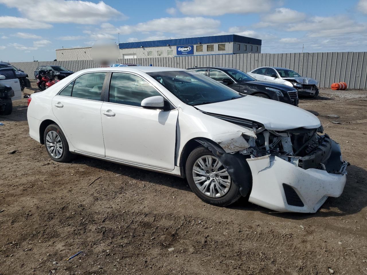 2014 Toyota Camry L - Фото 4