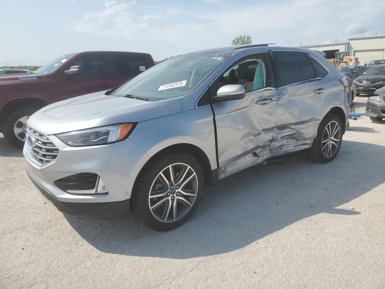 2021 Ford Edge Titanium