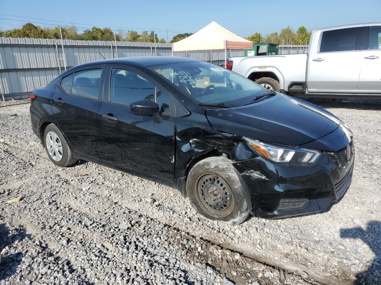 2021 Nissan Versa S - Image 4