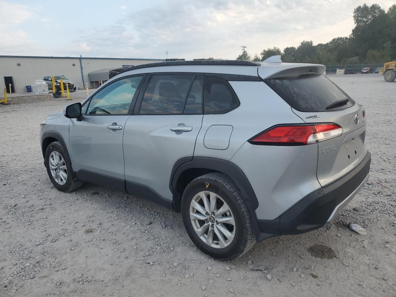 2023 Toyota Corolla Cross Le - Фото 2