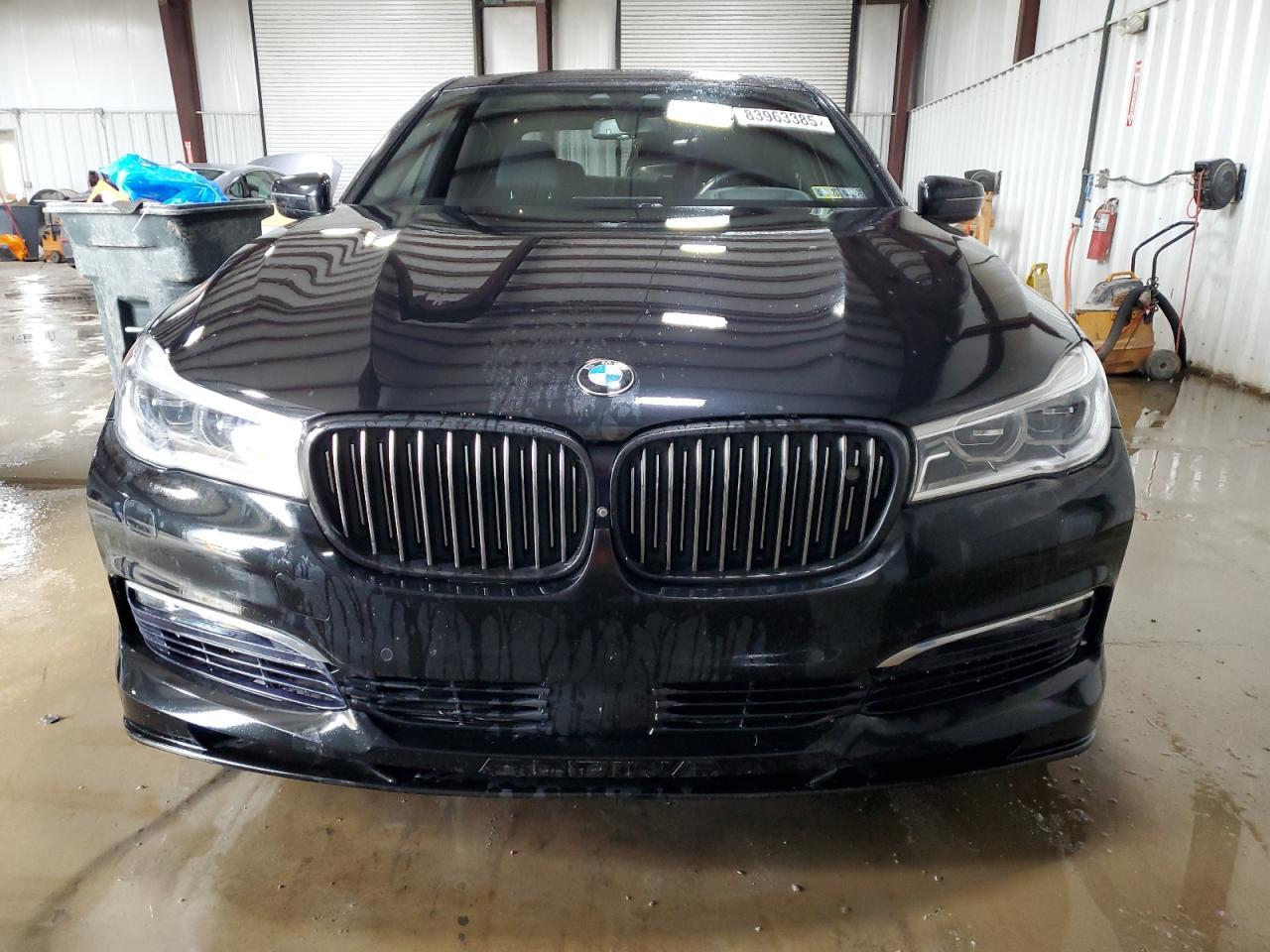 2017 BMW 750 Xi - Image 5