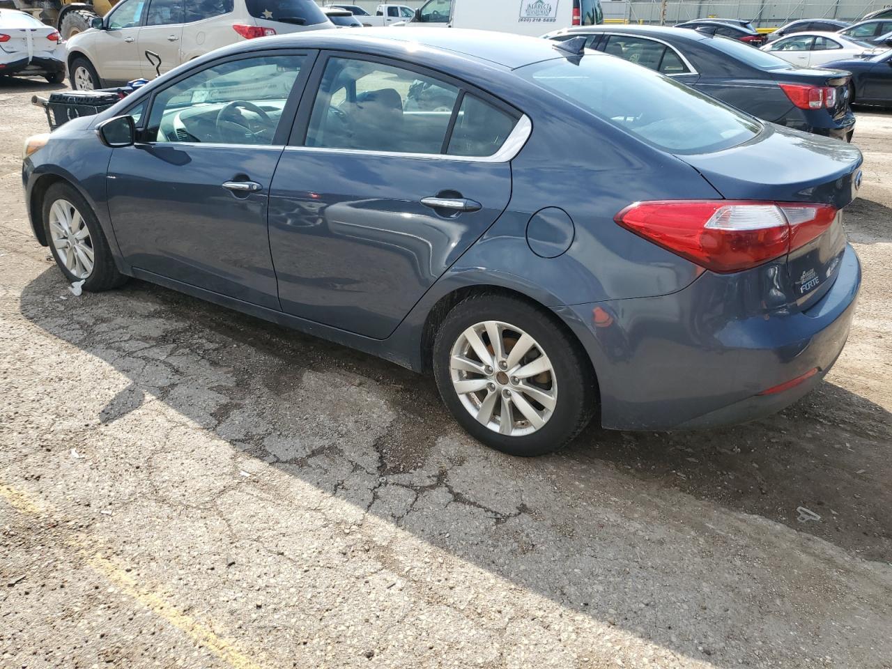 2015 Kia Forte Ex - Image 2