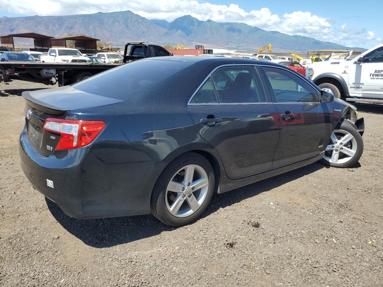 2014 Toyota Camry Hybrid - Фото 3