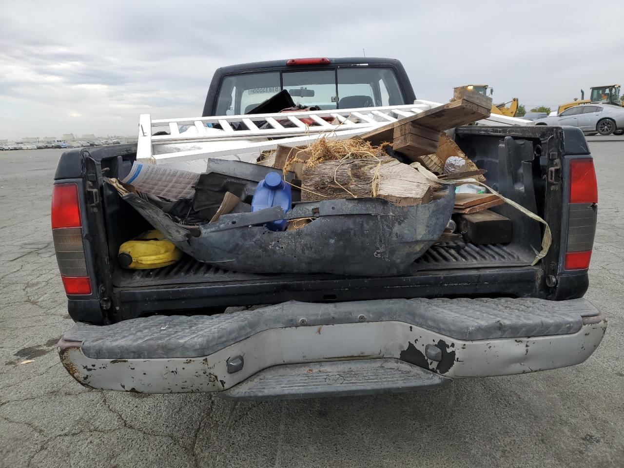 2001 Nissan Frontier King Cab Xe - Фото 6