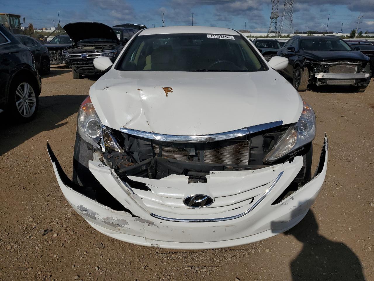 2011 Hyundai Sonata Gls - Image 5