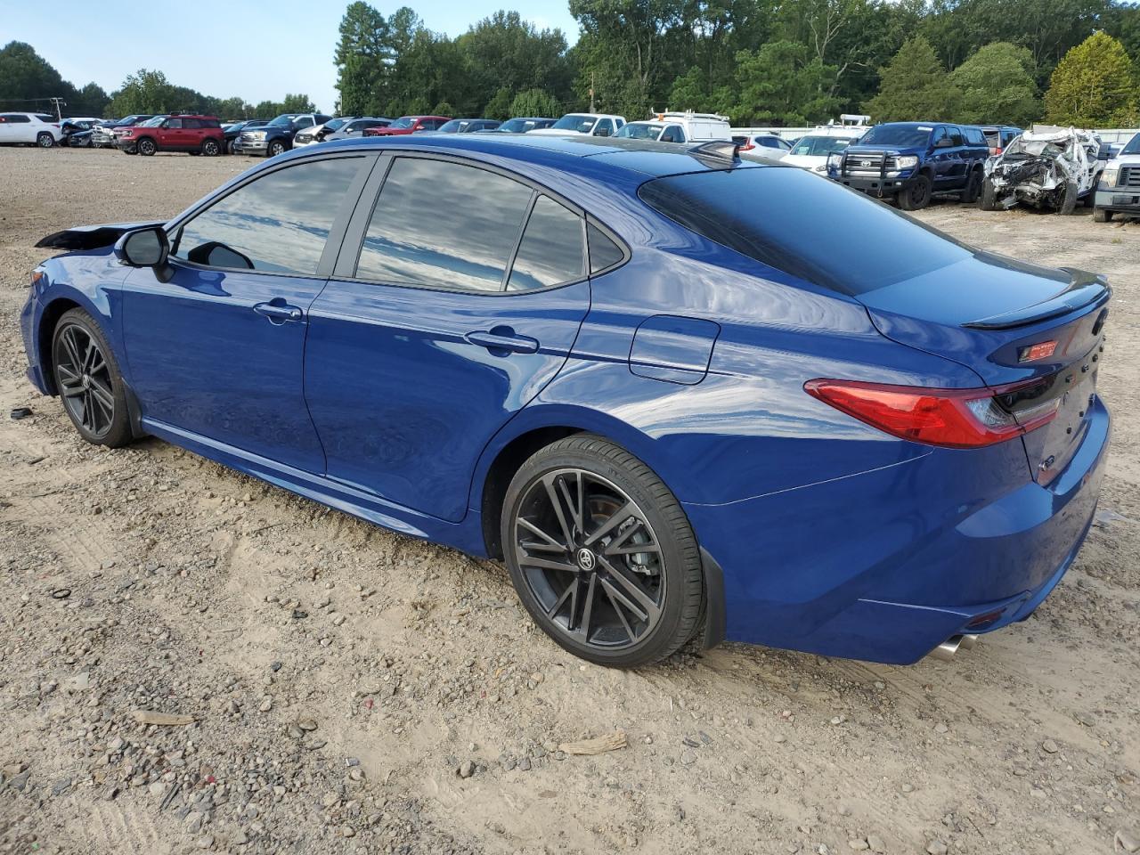 2025 Toyota Camry Xse - Фото 2