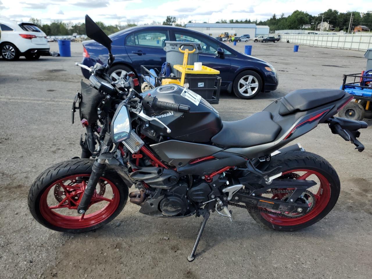 2024 Kawasaki Er500 - Фото 3