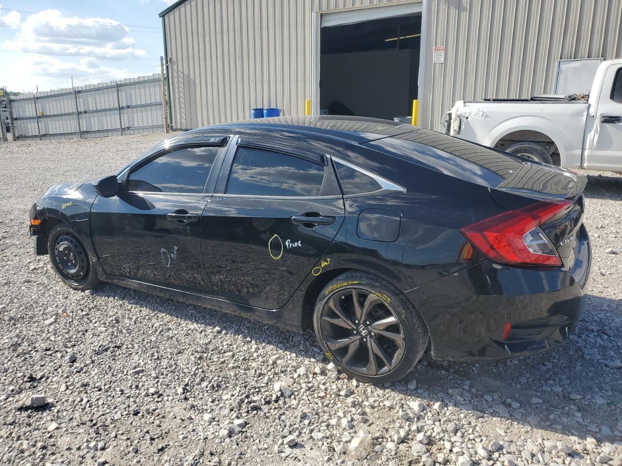 2025 Honda Civic Sport - Фото 2