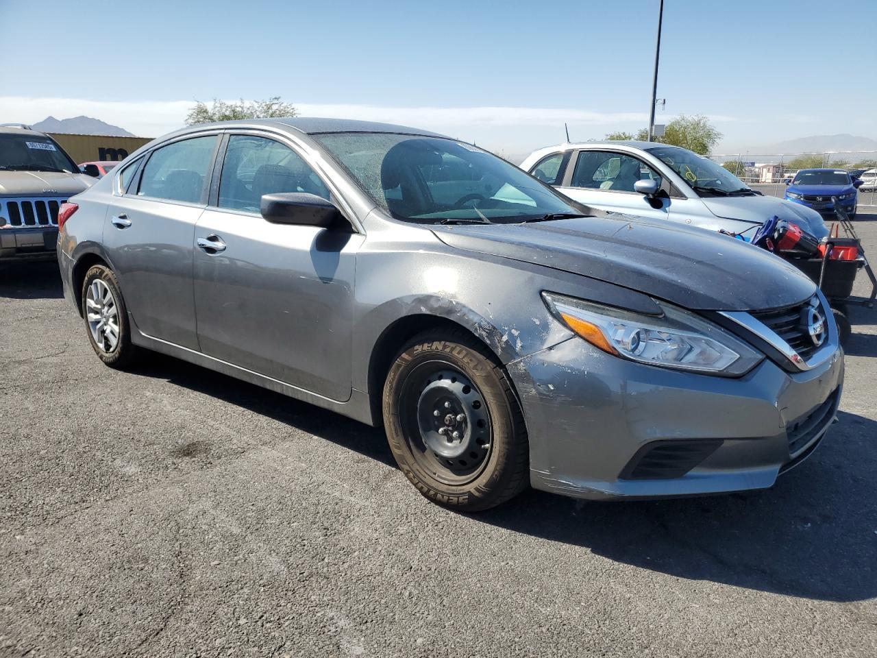 2016 Nissan Altima 2.5 - Image 4