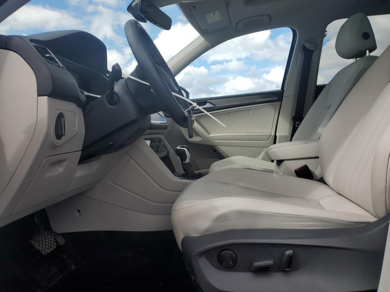 2022 Volkswagen Tiguan Se - Image 7