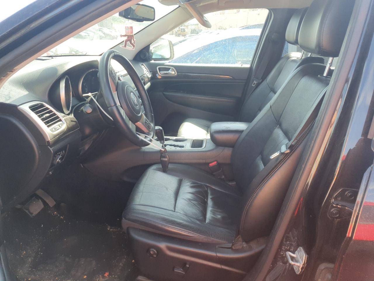 2012 Jeep Grand Cherokee Laredo - Image 7