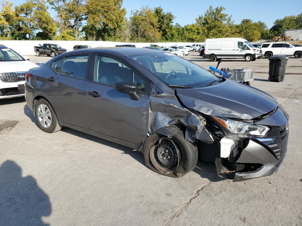 2024 Nissan Versa S - Фото 4