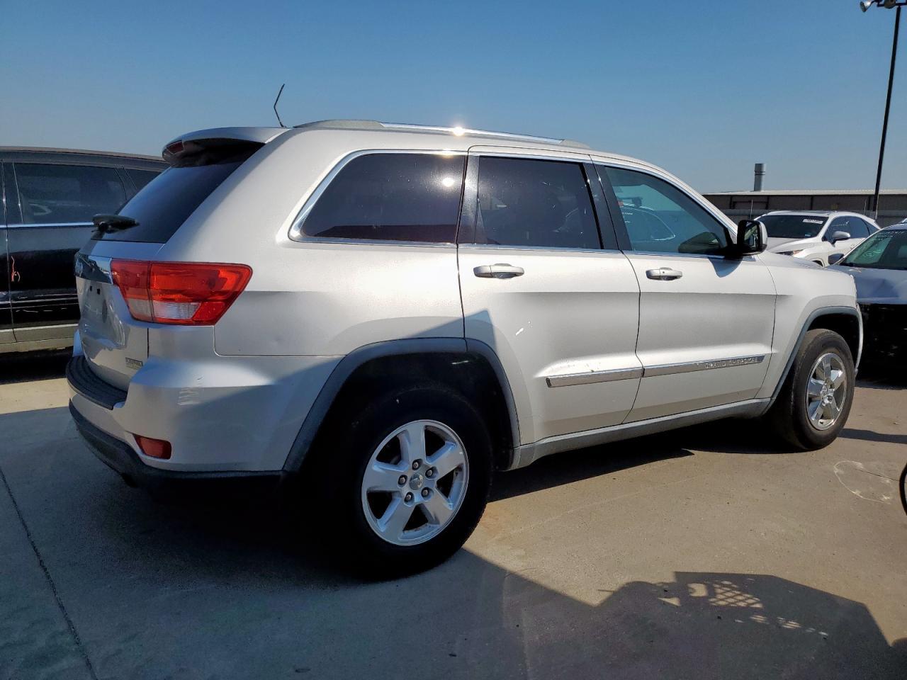 2012 Jeep Grand Cherokee Laredo - Image 3