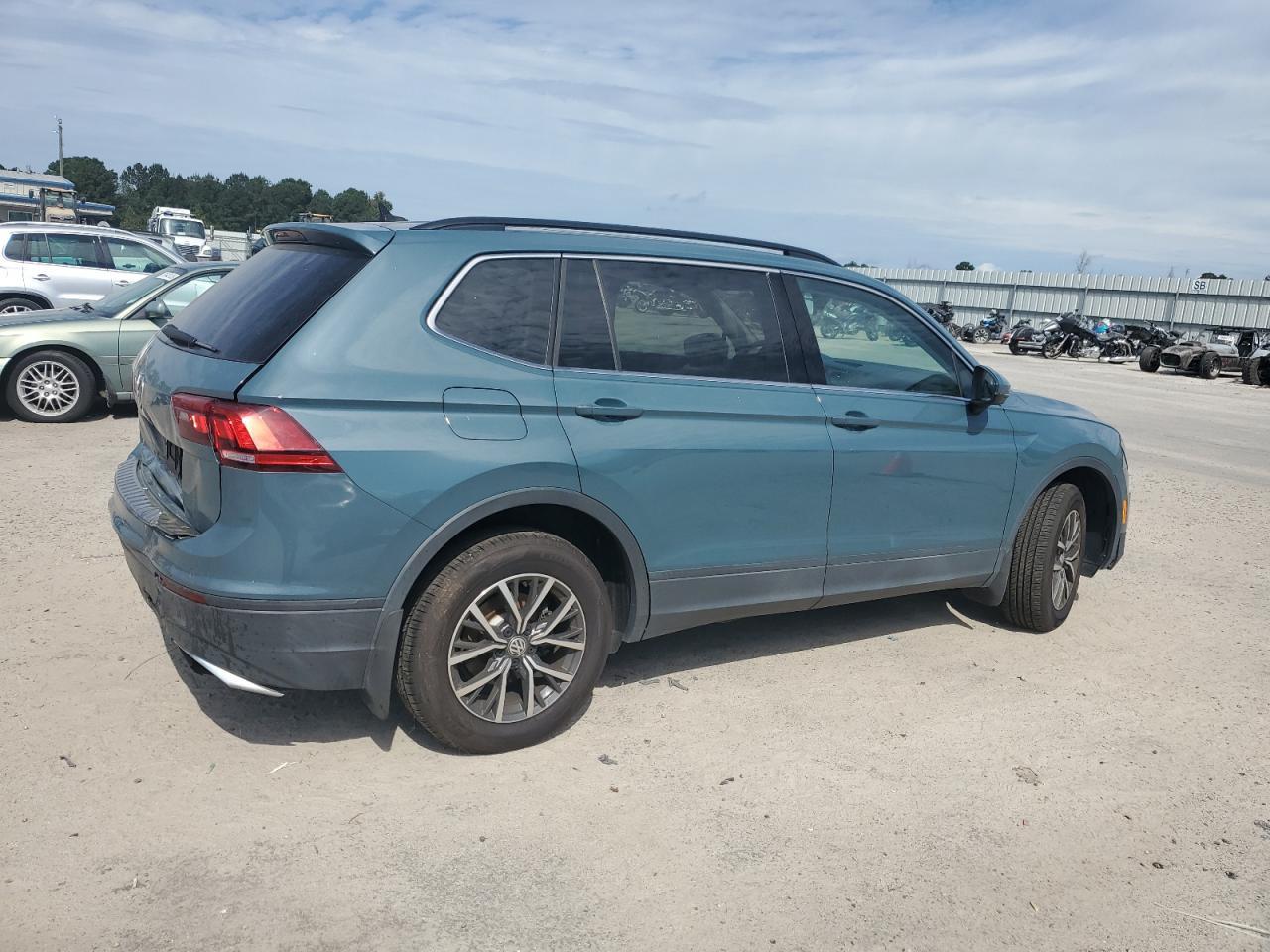 2019 Volkswagen Tiguan Se - Фото 3