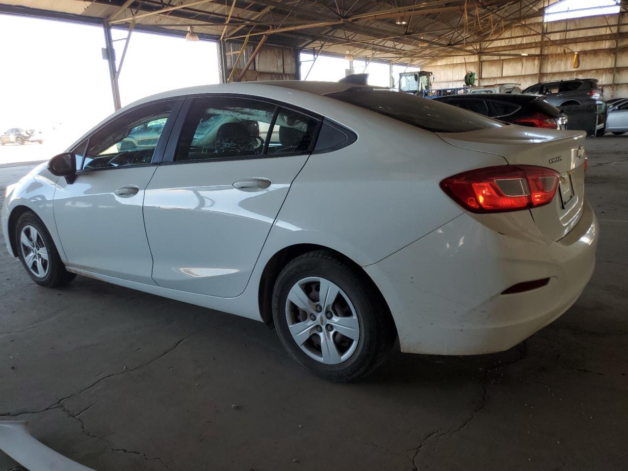 2016 Chevrolet Cruze Ls - Фото 2