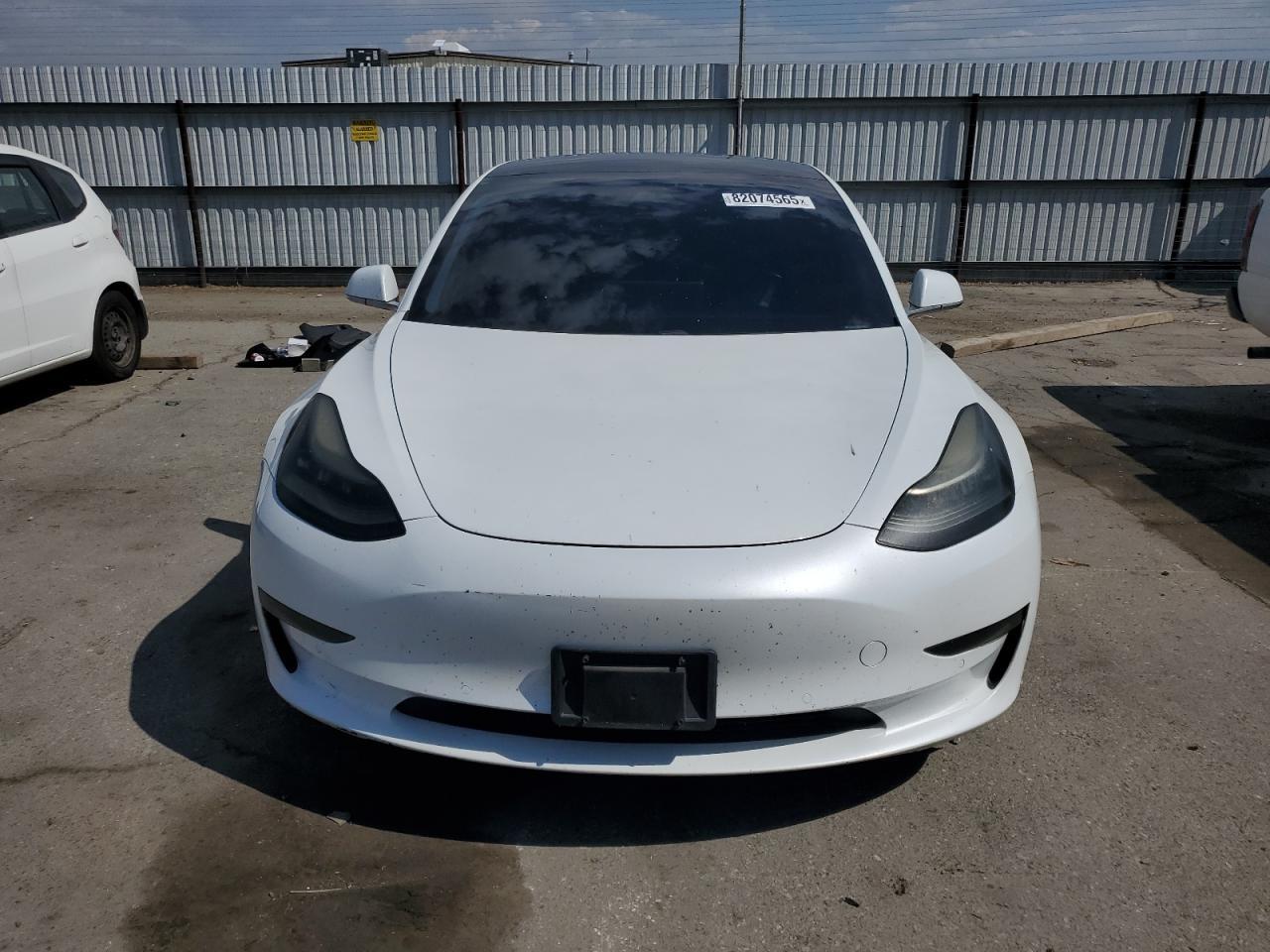 2017 Tesla Model 3 - Image 5