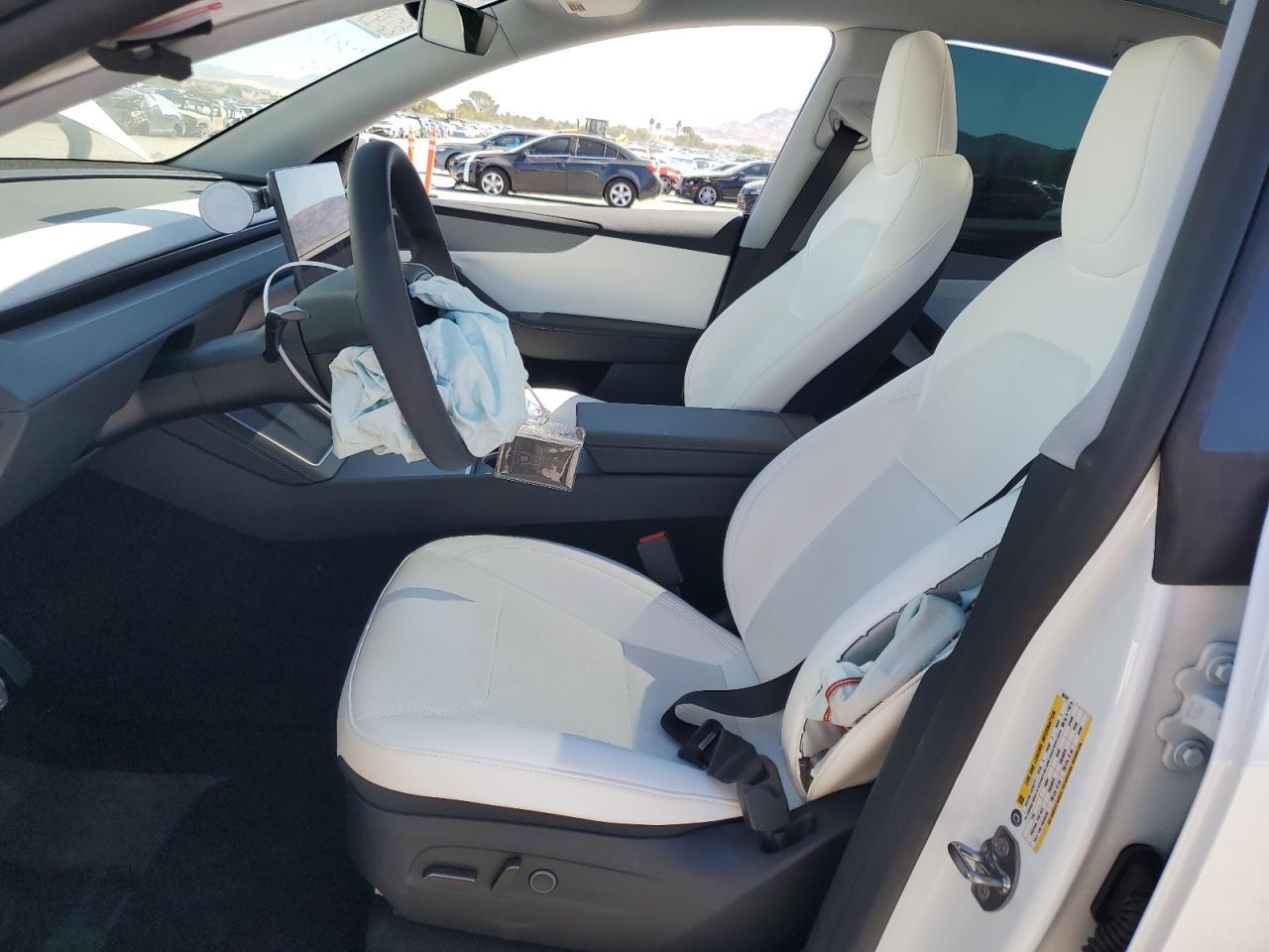 2026 Tesla Model Y - Image 7