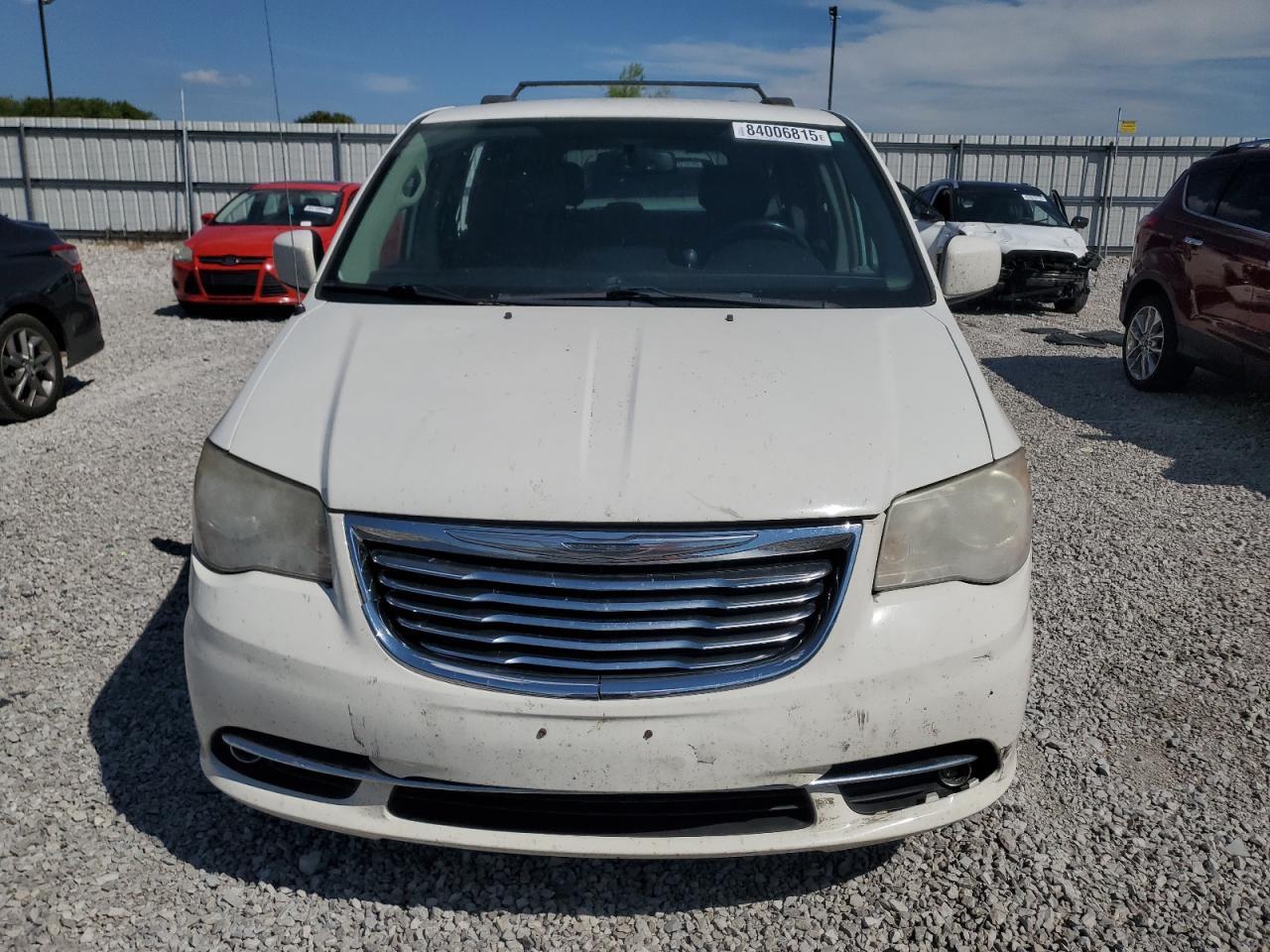 2012 Chrysler Town & Country Touring - Фото 5