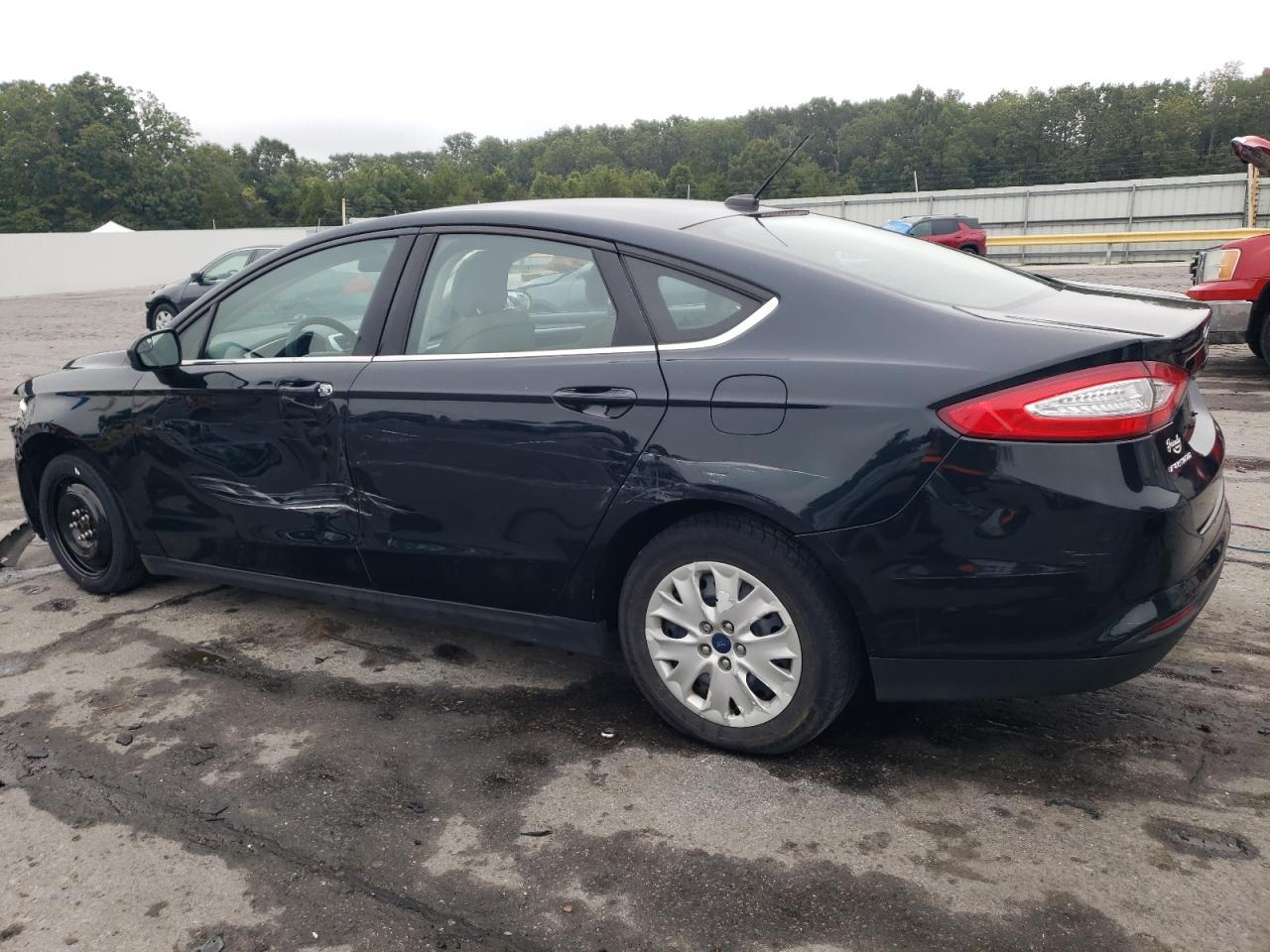 2014 Ford Fusion S - Image 2