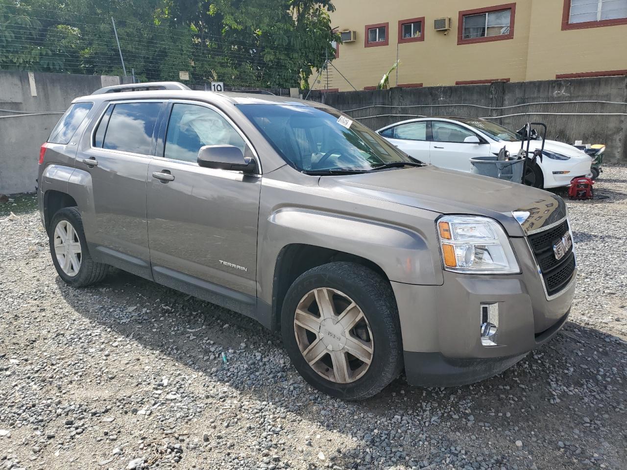 2011 GMC Terrain Slt - Image 4