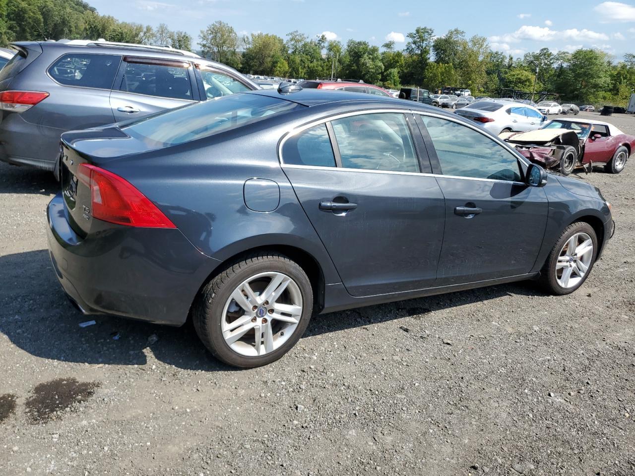 2015 Volvo S60 Premier - Фото 3