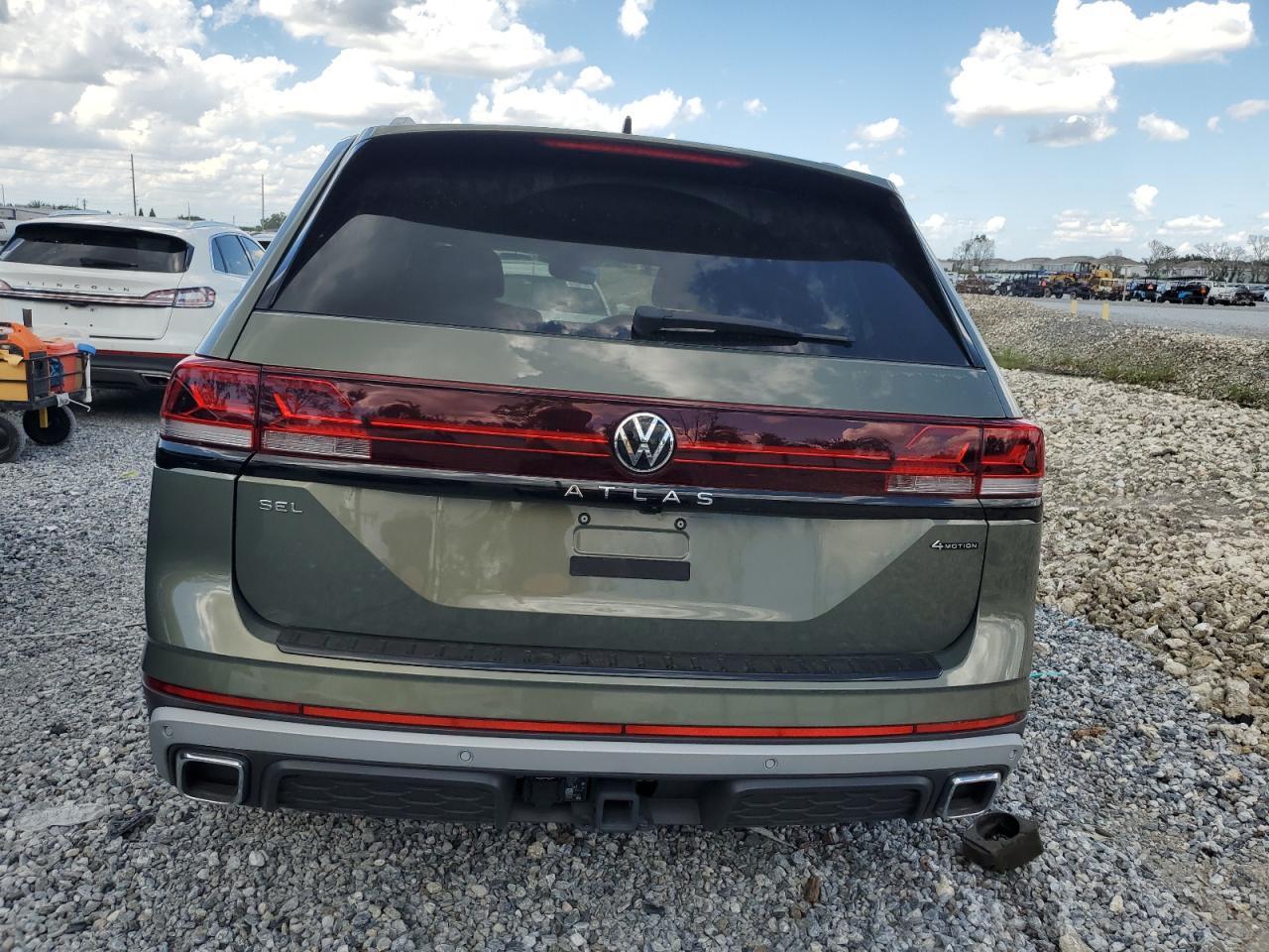 2024 Volkswagen Atlas - Image 6