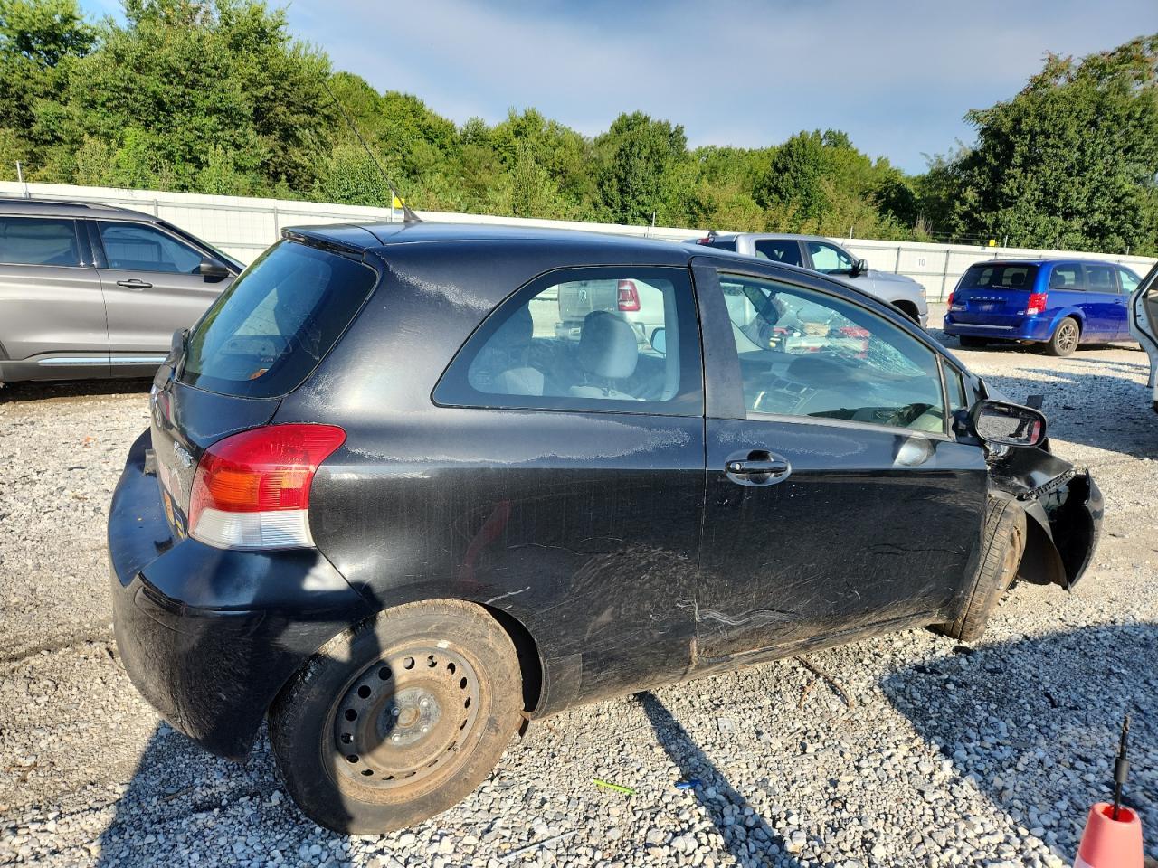 2009 Toyota Yaris - Image 3