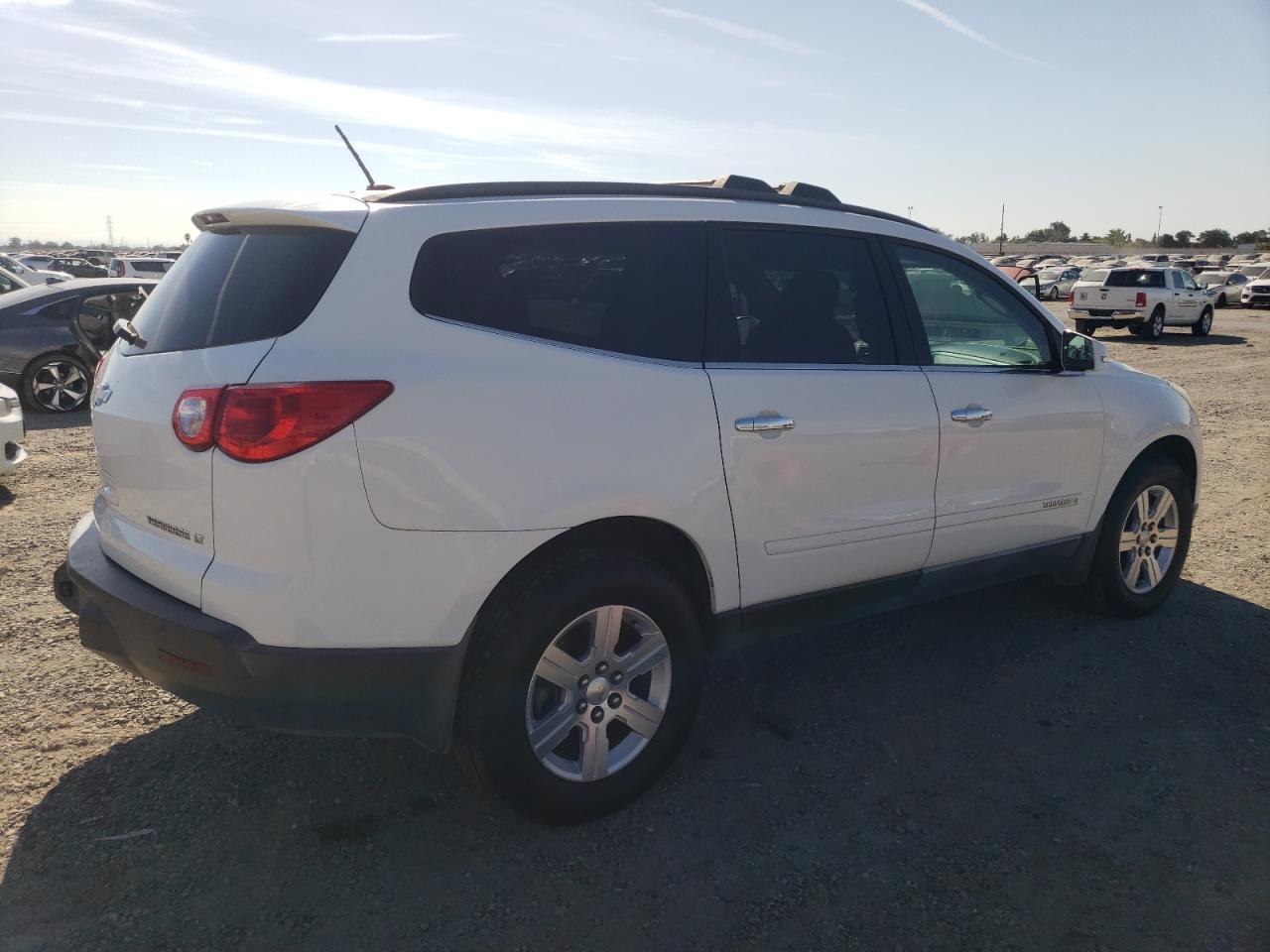 2010 Chevrolet Traverse Lt - Фото 3
