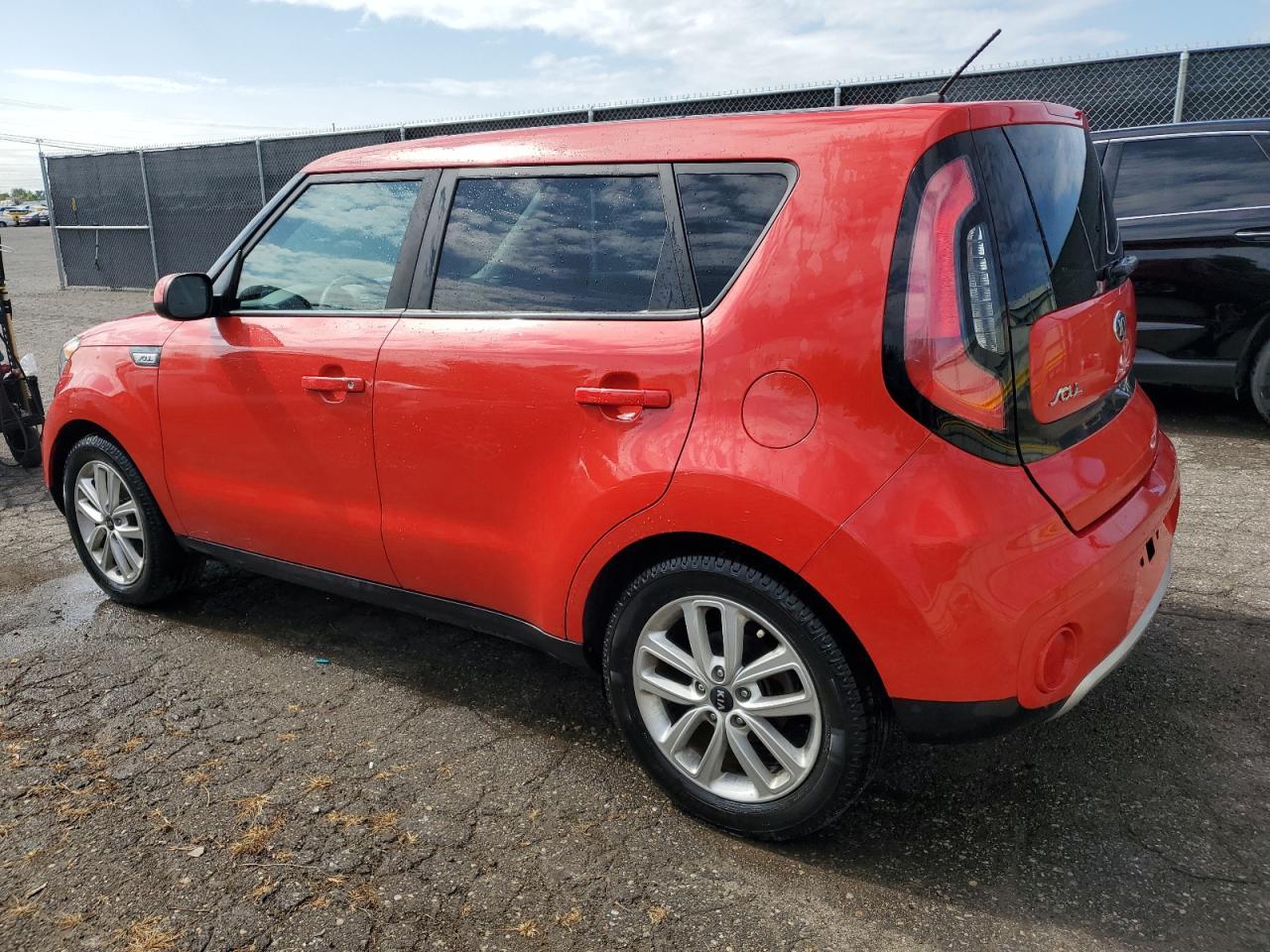 2018 Kia Soul + - Image 2