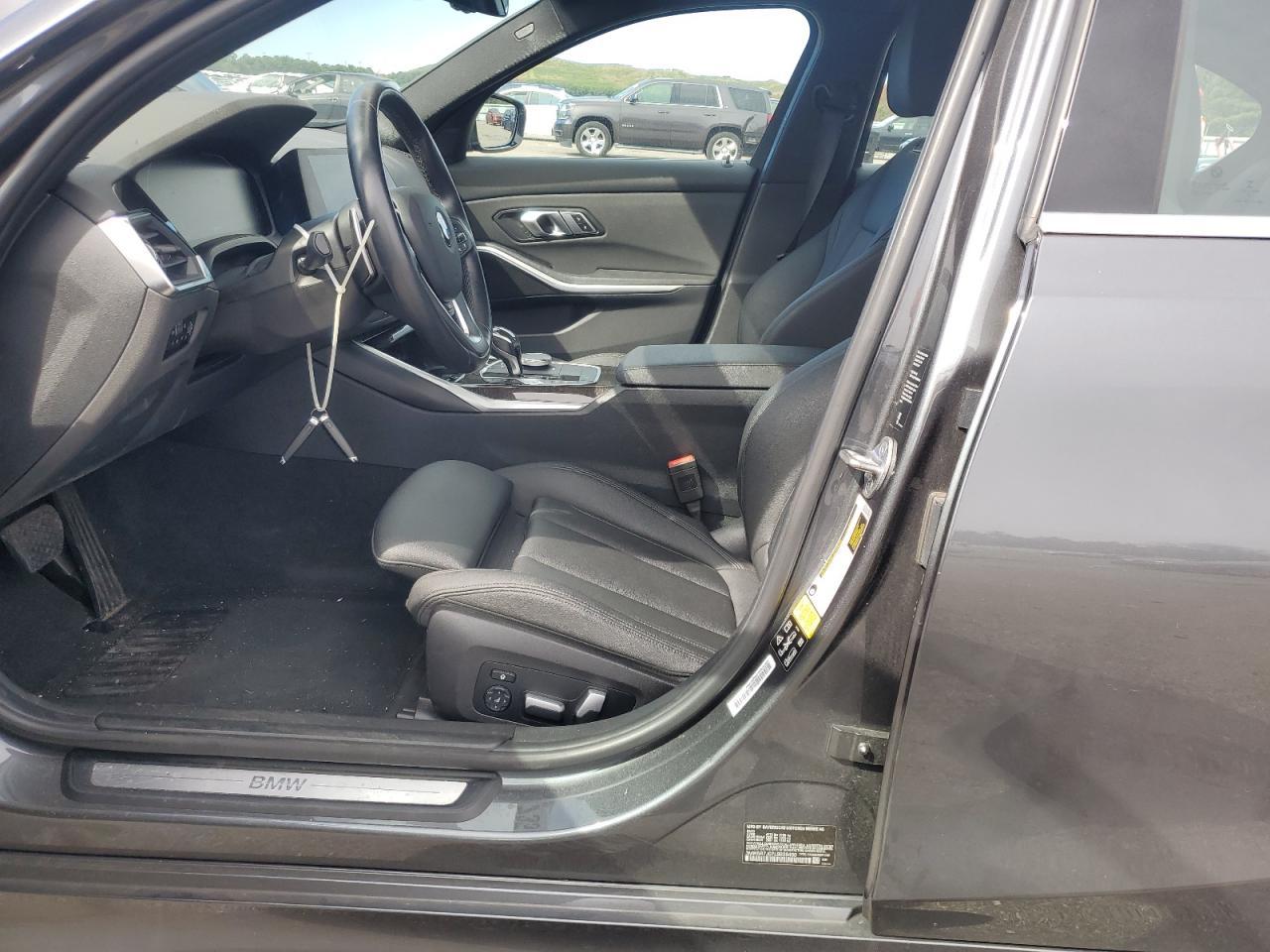 2020 BMW 330Xi - Image 7