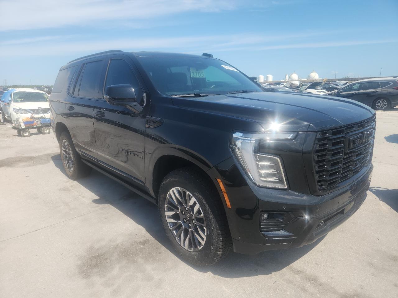 2025 GMC Yukon Denali - Image 4