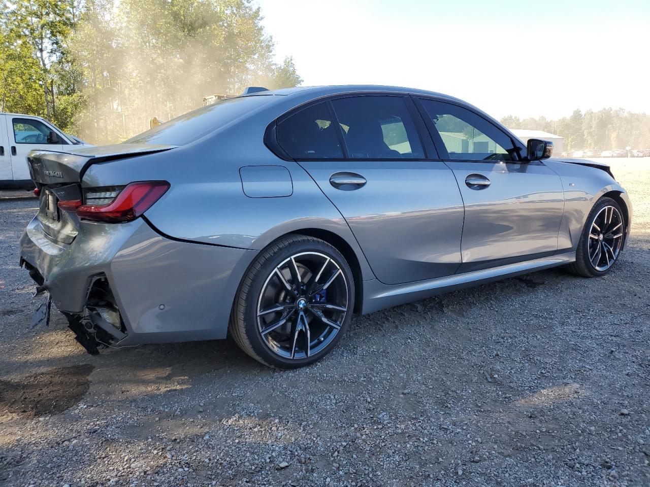 2024 BMW M340Xi - Фото 3