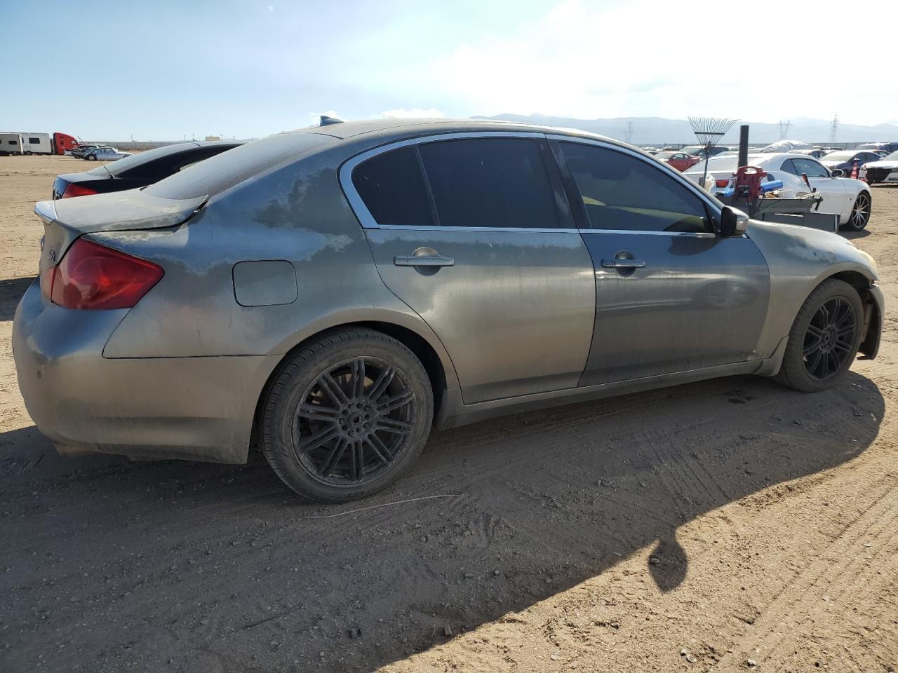 2011 Infiniti G37 - Фото 3