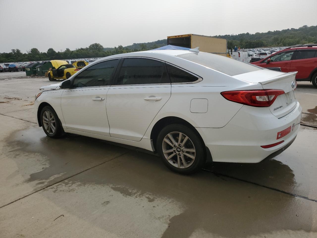 2015 Hyundai Sonata Se - Image 2
