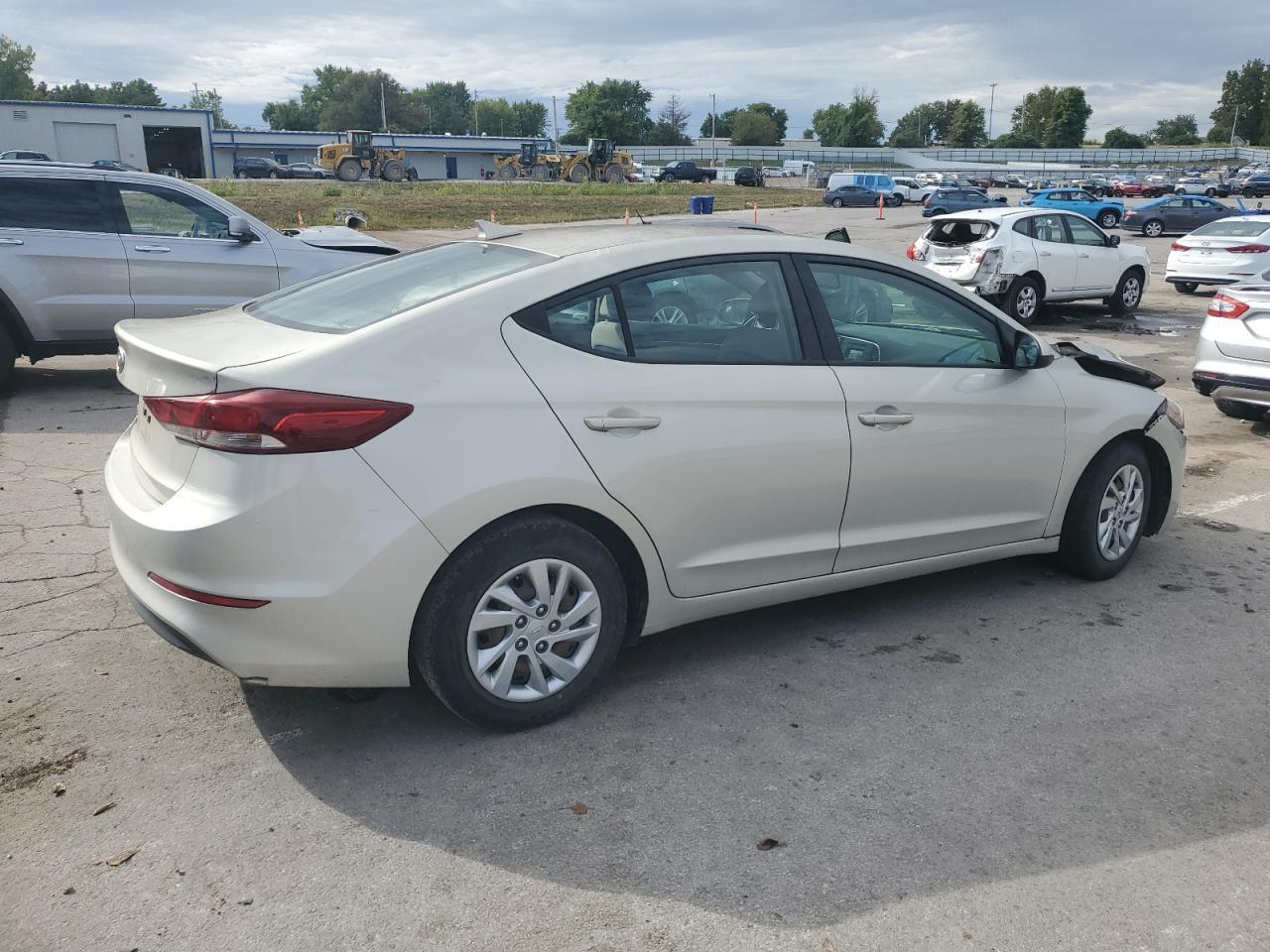 2017 Hyundai Elantra Se - Фото 3