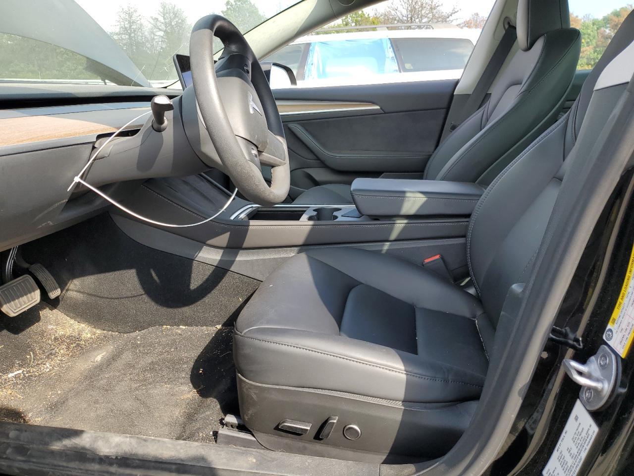 2023 Tesl Model 3 - Image 7