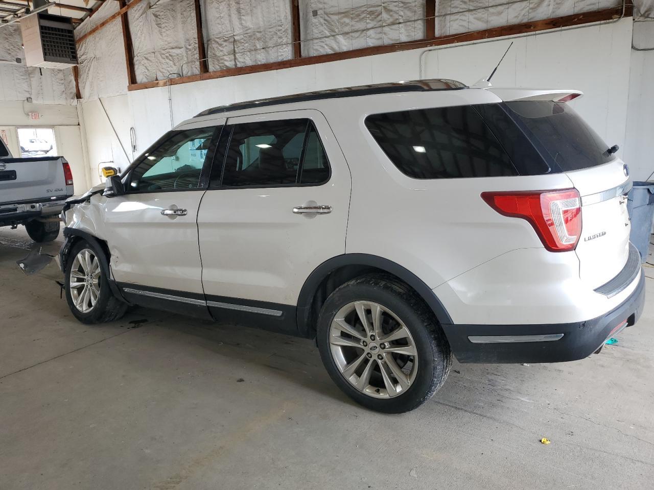 2019 Ford Explorer Limited - Фото 2