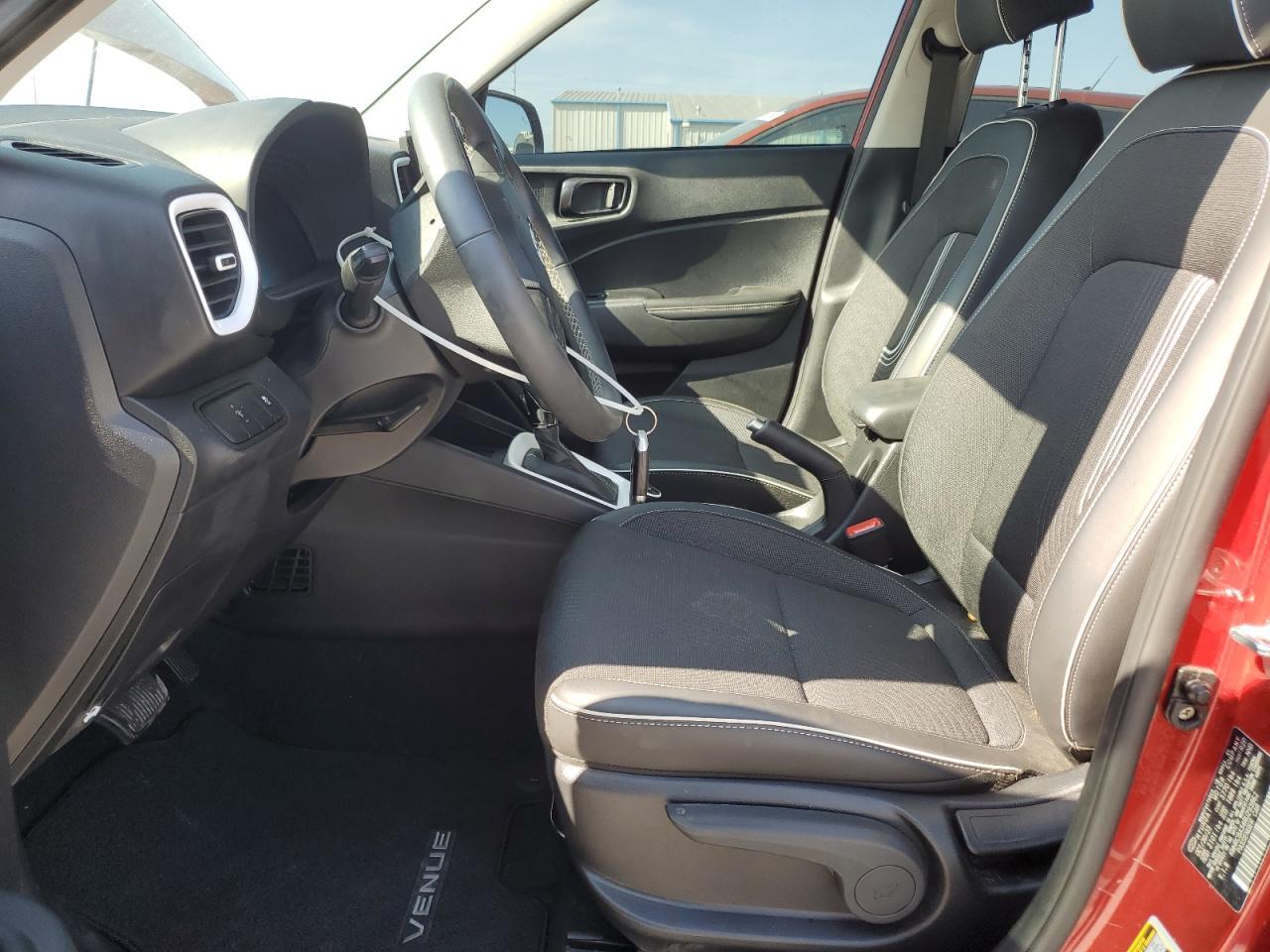 2024 Hyundai Venue Limited - Фото 7