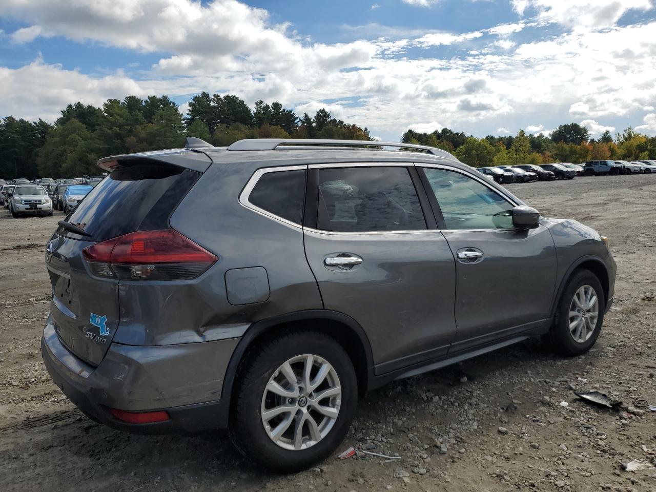 2019 Nissan Rogue S - Image 3