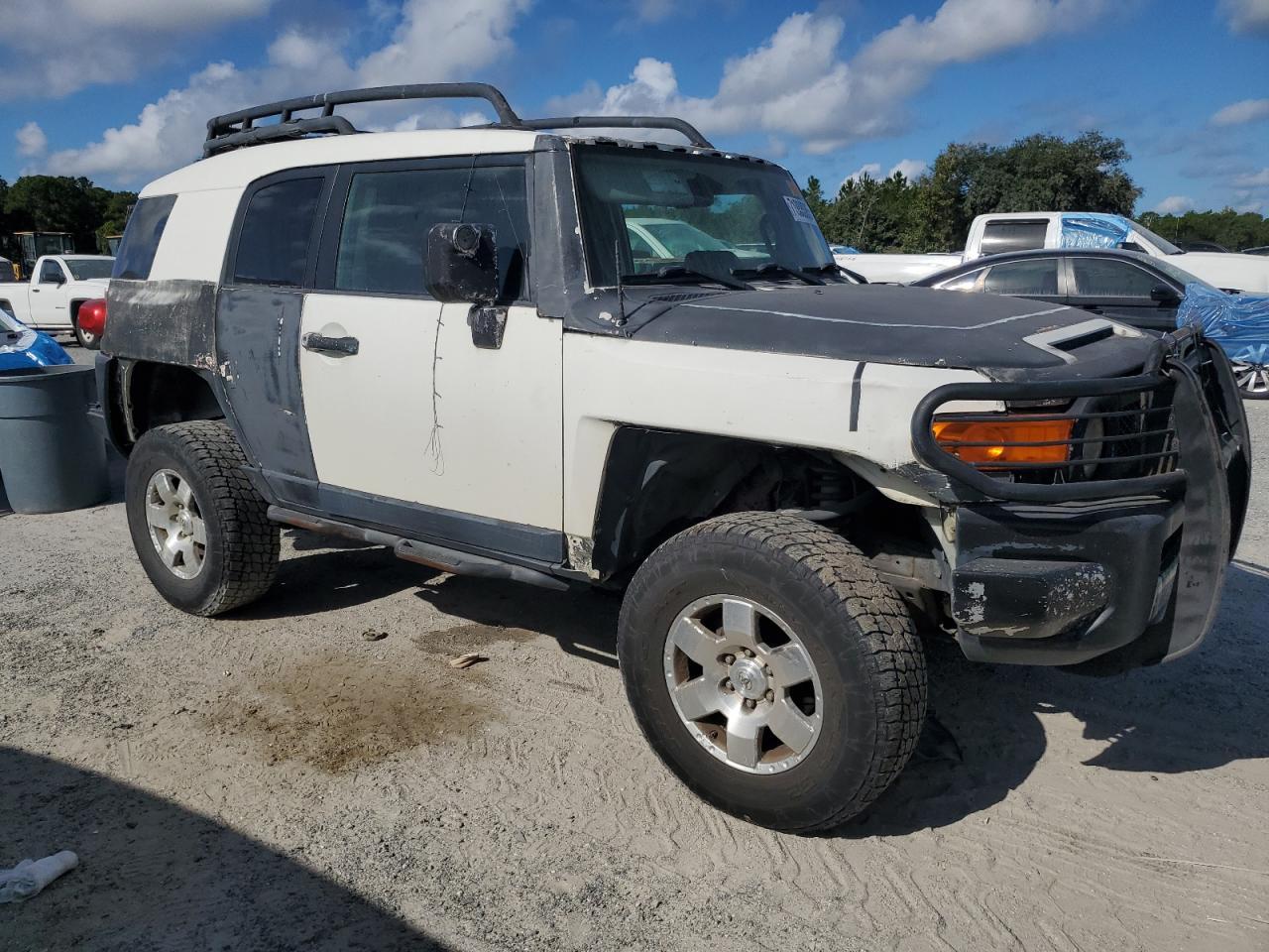 2010 Toyota Fj Cruiser - Image 4