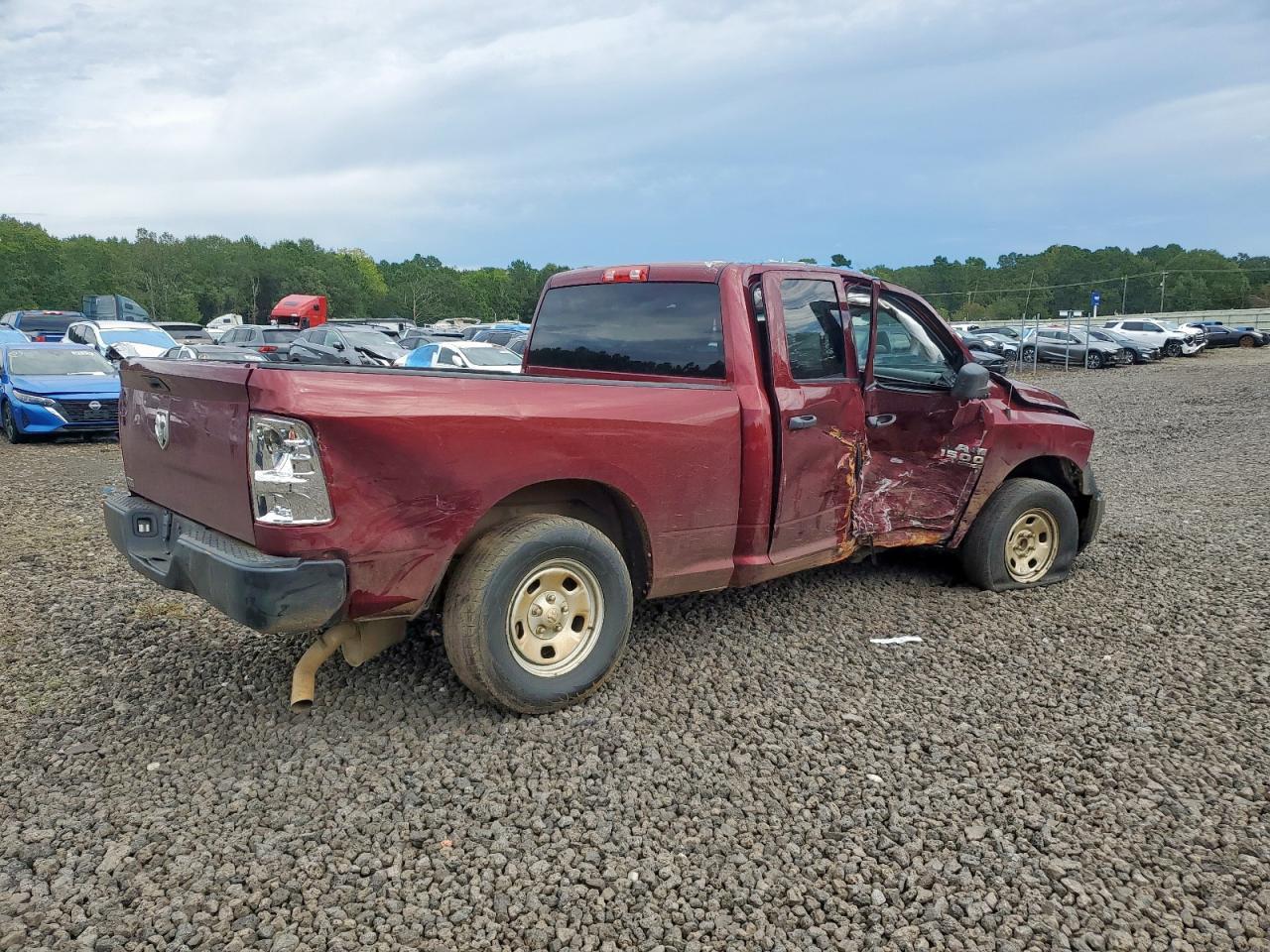 2021 Ram 1500 Classic Tradesman - Фото 3
