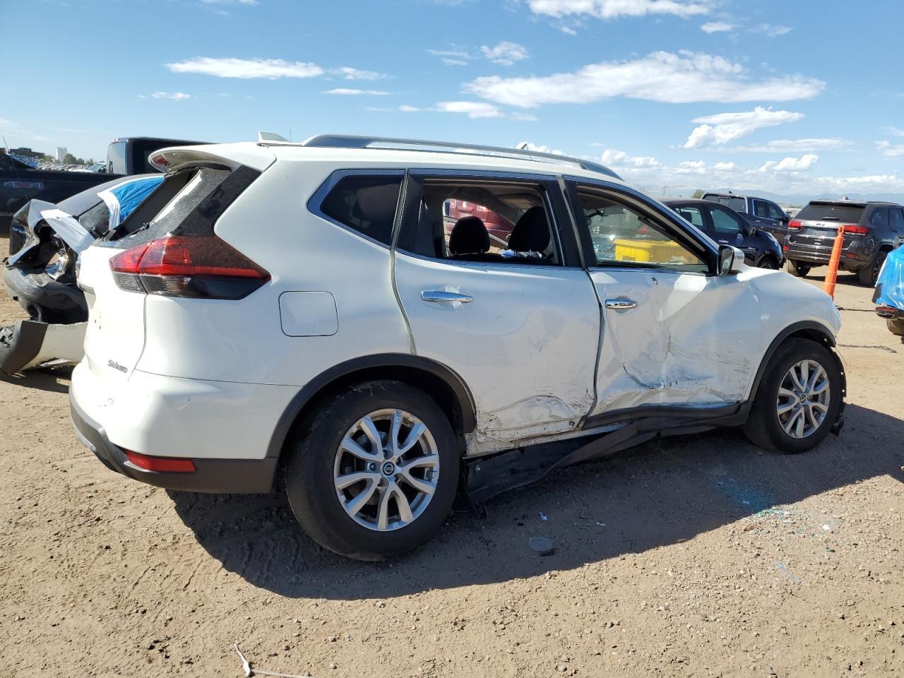 2018 Nissan Rogue S - Фото 3