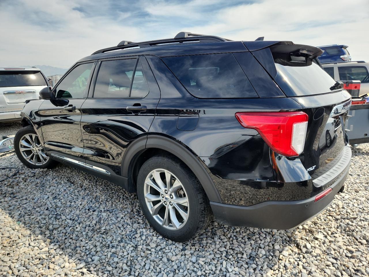 2020 Ford Explorer Xlt - Фото 2