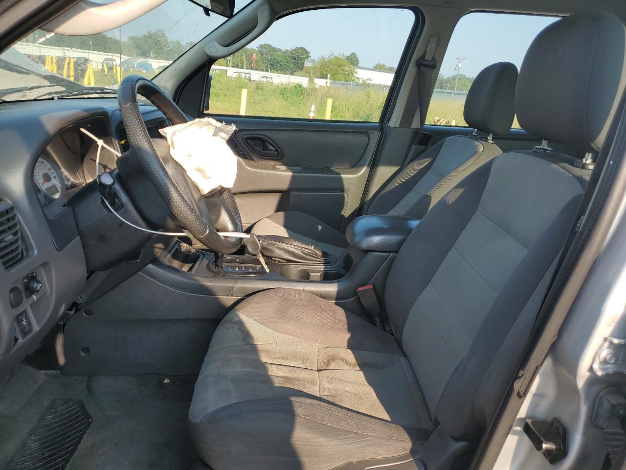 2007 Ford Escape Xls - Фото 7