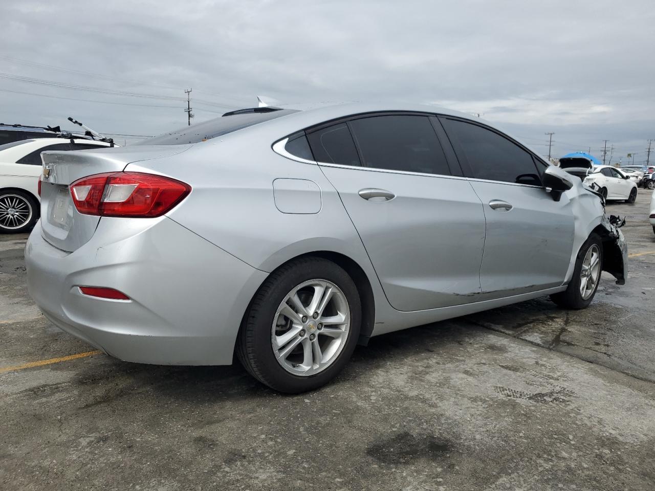 2018 Chevrolet Cruze Lt - Фото 3