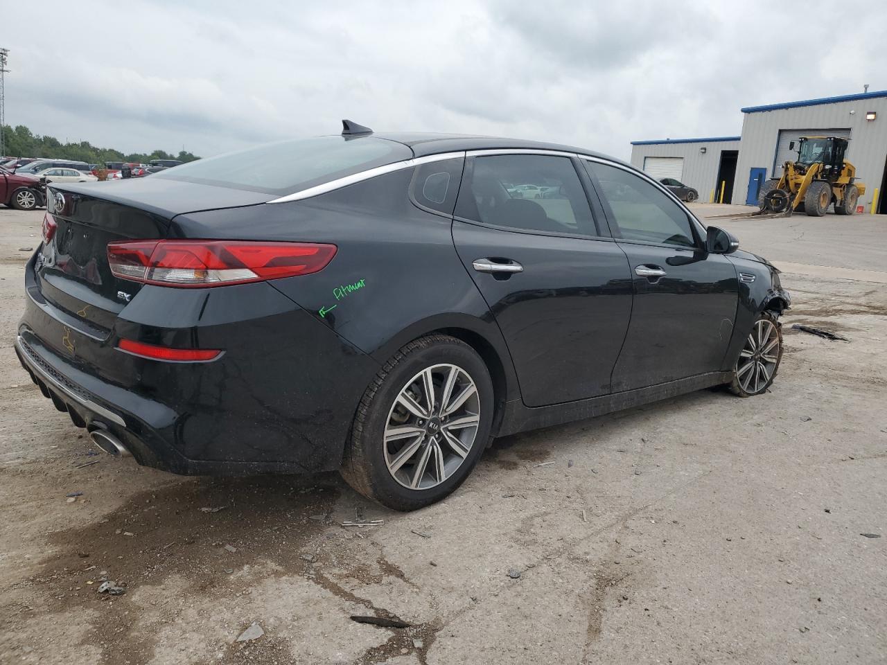 2020 Kia Optima Ex - Фото 3