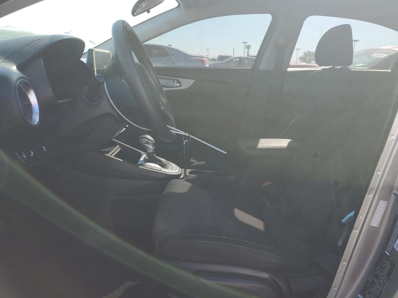 2023 Kia Forte Lx - Image 7