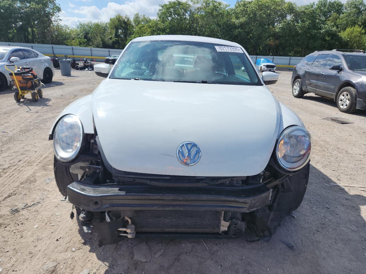 2016 Volkswagen Beetle 1.8T - Фото 5