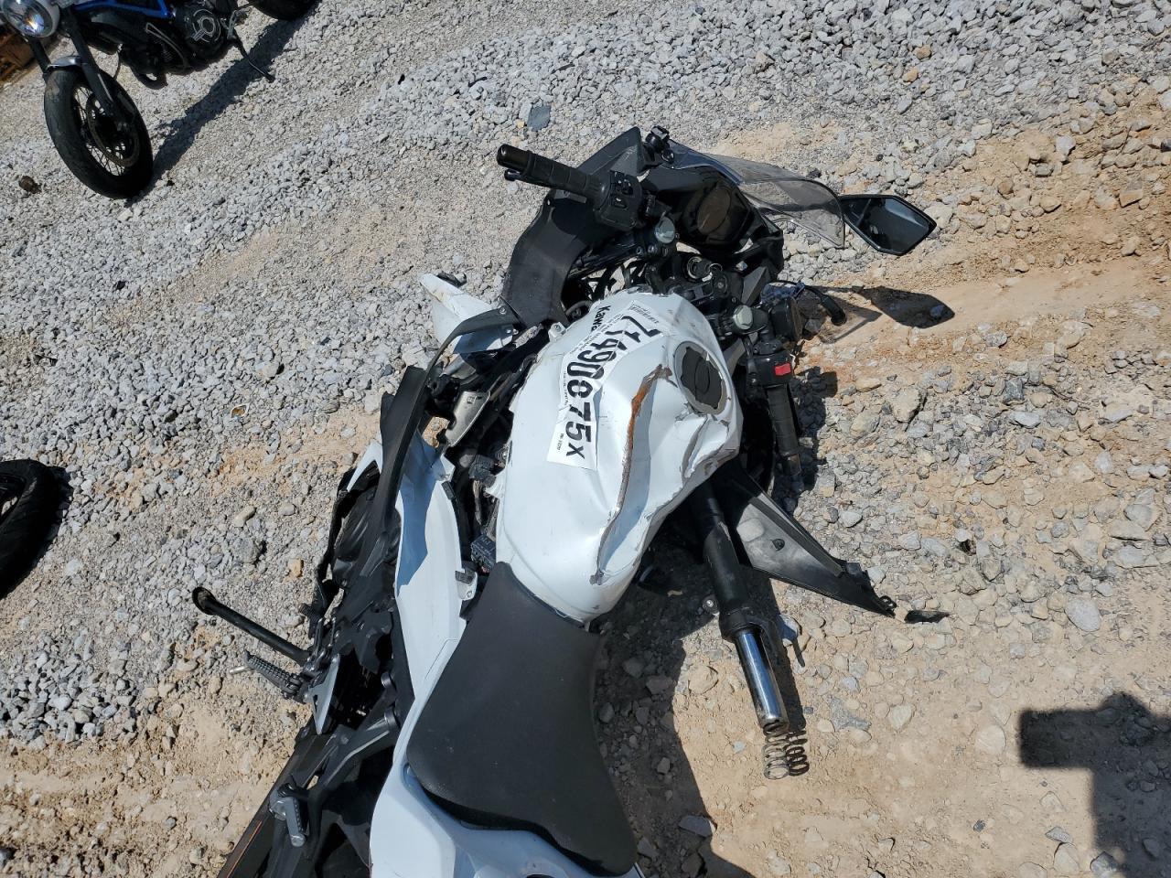 2020 Kawasaki Ex400 - Фото 6
